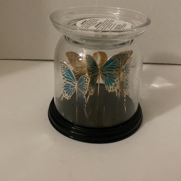 Bath & Body Works Butterfly Candle Pedestal - Picture 3 of 6